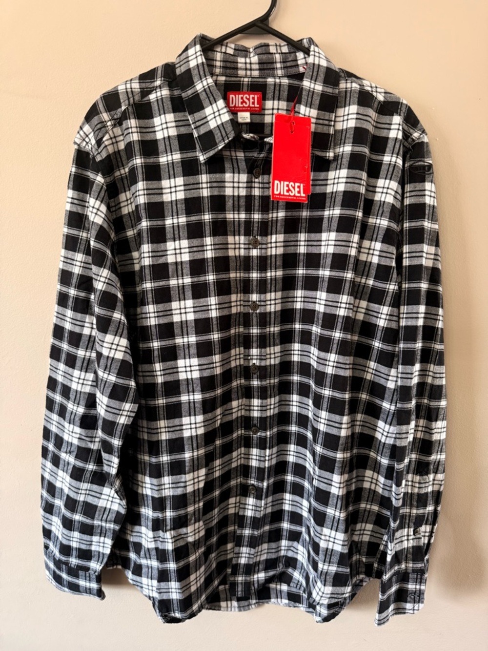 Diesel Men's Black & White Plaid Button-Up Shirt(brand new )
